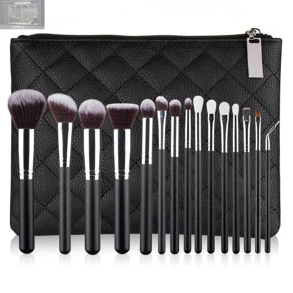 Makeup Brush Set Full Set Of Makeup ToolsOverview: 15 new foreign trade makeup brush set rose gold makeup brush set white full set of makeup tools Specification: Product Category: Makeup Brush Number of brushes: 15 Brush material: corrugated silk nylon wo